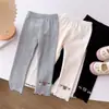 2026 Leggings Bordados Novos Roupa Externa Fina Ursinho Estiloso Roupas de Verão para Meninas Crianças Calças Cherry Baby Kids