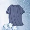 Camiseta masculina de manga curta, de malha de seda gelada de secagem rápida, nova camiseta esportiva respirável de corrida para homens, de manga curta, roupas masculinas T