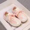 Zapatos Estudiantiles para Niñas Verano 2026 Modelo Nuevo Tenis Deportivos Infantiles para Niños Pequeños, Medianos y Grandes con Malla Transpirable y Suela Suave