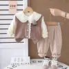 Moda Infantil Niña Primavera y Otoño 2025 Nuevo Estilo Pequeño y Mediano Chaleco de Fresa de Moda Traje de Tres Piezas Estilo Moda Estilo Coreano