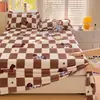 Juego de Sábanas de Terciopelo de Leche Invierno Clase A Pieza Única 180x200 Espesado Suave Terciopelo de Coral Dormitorio Persona Sola Funda de Almohada Juego de Tres Piezas
