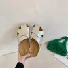 Mules Cerrados de Moda Estilo Retro Francés para Mujer, Nuevas Sandalias y Pantuflas Transpirables Casuales con Corte Hueco Verano 2026