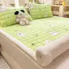 2026 Colchón de Terciopelo de Leche Uso en Casa Cubierta de Cama Cálida Manta Estudiante Dormitorio Esterilla Protector de Cama Individual Regalo Venta al por Mayor