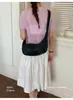 Bolsa de Dumpling Grande Capacidade Retrô para Mulheres, Novo Modelo Primavera 2026, Estilo de Nicho, Elegante e na Moda, Bolsa de Ombro Único Cruzada de Cor Sólida