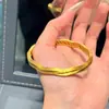 Anillo Elegante y de Moda para Mujer, Pulsera Anillo de Dedo Satinada de Lujo Ligero, Venta al por Mayor de una Pieza, Estilo de Nicho de Gama Alta