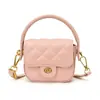 Mini bolso pequeño estilo Chanel para mujer, bolso de moda de alta gama para un solo hombro cruzado, monedero para niños y niñas