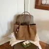 Bolsa Tote Grande Capacidade para o Dia a Dia Simples Mulher Outono Retro Fosco Temperamento Alto Valor Ombro Único Bolsa de Axila