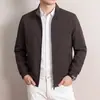 Chaqueta impermeable, cortavientos y a prueba de golpes para hombre, modelo nuevo primavera/otoño 2026 para mediana edad y personas mayores, abrigo casual de negocios con cuello alto para hombre