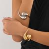 Pulsera de metal con personalidad y gotas de agua irregulares de estilo hip-hop con joyería transfronteriza de Europa y Estados Unidos.