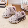 Zapatos Nuevos de Otoño 2026 para Niñas, Zapatos de Suela Suave, Tenis de Encaje con Lunares para Niñas Pequeñas, Zapatos Deportivos para Niños