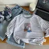 Camiseta Bangcheng para Meninos Outono 2026 Nova Estampa de Desenho Animado Pulôver Camisa Básica para Crianças Top de Manga Longa para Crianças Pequenas a