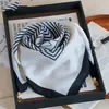 Bufanda de Seda Estilo Coreano con Hebilla Magnética para Mujer, Bufanda Cuadrada Delgada, Bufanda de Invierno con Colgante, Decoración para Cuello, Moda Versátil, Protector de Cuello, Venta al por Mayor
