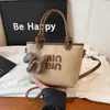 Moda de Invierno 2025 Versátil de Moda Lujo Ligero Bolso de Mano para Mujer Hombro Cruzado Bolso de Mano 288 [con Colgante]