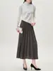 Tricô de Caxemira Feminino Novo Estilo de Inverno Gola Alta Meia Tricô Base com Tricô Plissado Assimétrico Top de Cor Pura
