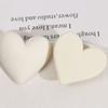 Invierno felpa flocado borla en forma de corazón parche acrílico en forma de corazón horquilla tocado accesorios de joyería DIY al por mayor