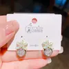 2026 Exquisitos y Modernos Pendientes de Botón Cuadrados con Flor de Esmalte Pintado y Circonia, con Agujas de Plata, Pendientes Frescos y Dulces Super Hada