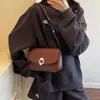 Bolsa Vintage de Ombro Único para Axila 2025 Nova Tendência Moda Coreana Bolsa Sela Simples e Elegante Bolsa Transversal