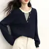 Otoño/Invierno 2026 Nuevo Estilo Suéter Gris de Punto Grueso Holgado Estilo Perezoso con Parches Rayados para Mujer Pulóver de Moda