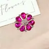 Botones de piel de visón de alta calidad con pedrería de cristal incrustada, diseños florales calados, zapatos de boda, bolsos, ropa, accesorios de joyería de aleación modernos y versátiles