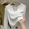 Top de punto de cuello en V de alta gama con diseño de cadena para mujer, nueva camisa básica de manga larga ajustada para otoño e invierno 2025