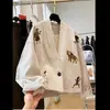 Jaqueta Curta de Algodão, Novo Estilo de Outono, Toque de Luxo, Bordado Pesado, Única e Exquisite, Muito Bonita, Gola V, Qualidade Premium