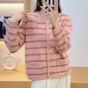 Casaco Cardigan Tricotado Listrado com Contraste Estilo Coreano Estilo Chanel Outono e Inverno Novo Cardigan Tricotado Listrado com Contraste Manga Longa Solto Gola Redonda Feminino