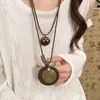 Collar vintage de trébol de cuatro hojas de la suerte desgastado, cadena para suéter artística retro de madera de doble capa, cadena para la clavícula