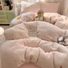 Conjunto de quatro peças em lã de cordeiro estilo Ins para outono e inverno, capa de edredom quente e espessa, lençol de cama de veludo de leite, conjunto de três peças de flanela de coral para dormitório