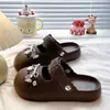Sapatilhas Mary Janes Doces, Frescas e Versáteis Sandálias Fechadas com Atmosfera de Verão Renda Ondulada Simples e Requintada Sapatos Perfurados de EVA