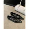 Sapatos Femininos Novos Estilo Primavera/Verão 2025 com Bico Fino e Salto Baixo, Confortáveis e Que Não Cansam os Pés, Sapatos Estilo Francês que Combinam Bem com Saias, Elegantes Sapatos Femininos com Salto Bloco