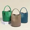 Bolso de Mano Nuevo Estilo Tejido a Mano Puro Moda Casual Versátil Bolso Cubo Lujo Ligero Simple Bolso de Hombro de Gama Alta