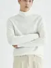 Suéter de Punto de Cuello Alto Medio para Otoño e Invierno Moda Masculina Moderno Holgado Casual Versátil Cálido Color Sólido Jersey Prenda Base de Punto
