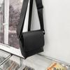 Bolsa Transversal Masculina Nicho Personalizado Coreano ins Bolsa de Peito Satchel Vintage Design Masculino e Feminino pu Texturizada Pequena Bolsa Quadrada Moderna