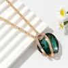 Moda Europea y Americana Nuevo Estilo Colgante Tridimensional en Forma de Corazón Incrustado de Diamantes Versátil para Mujer Joyería Colgante de Collar de Alta Gama Lujoso