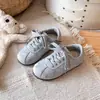 Sapatos infantis Forrest Gump de sola macia, novo modelo de outono, sapatos esportivos casuais antiderrapantes de sola macia para meninas de 3-6-12 anos, estilo coreano, versátil