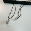 Collar de cuerda negra de tulipán con colgante largo ajustable cadena para suéter de otoño e invierno para mujer 2024 nuevos accesorios de alta gama