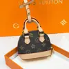 Mini Bolso Vintage Europeo y Americano Transfronterizo, Bolso con Carcasa Brillante de Charol, Bolso de Mano Accesorios de Caja Sorpresa Sencillo y Elegante