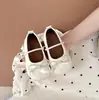 Sapatos de Couro para Meninas 2026 Primavera e Outono Novo Estilo Sapatos Infantis Sapatos de Princesa para Menininhas Sola Macia Sapatos Individuais Estilosos Mocassins Tendência