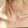 Cadena para Clavícula de Gama Alta, Elegante y Versátil con un Diseño Delicado y Minimalista; Colgante de Cruz Fresco y Elegante con un Toque de Alta Gama; Versátil y de Moda