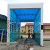 La estación de saneamiento utiliza un lavacoches pórtico totalmente automático para suprimir el polvo, enjuagar con agua oscilante y una estación de lavado de ruedas sin supervisión.