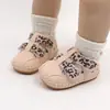 Sapatos de Bebê com Solas Macias, Antiderrapantes, Novas Sandálias de Verão para Iniciantes, Sapatos de Bebê para 0-1 Ano, Sapatos Respiráveis para Crianças Pequenas