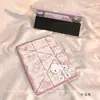 Estojo rosa quadriculado KT para óculos e tablet iPad 11ª/10ª geração com compartimento para caneta mini6 suporte rotativo fofo