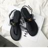 Sandalias Chanclas Negras de Red de Internet para Mujer Verano 2025 Nuevo Estilo Estilo Chanel Zapatos Planos con Pinza para el Dedo Zapatos Romanos para Uso Exterior
