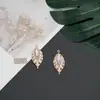 Novo Pingente de Folha com Pedras de Vidro e Strass Brilhante Brincos de Folha Acessórios de Joia em Liga Metálica Folheamento Eletroforético Acessórios de Folha