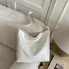 Bolsa Tote Versátil e Fashion para Mulheres, Estilo Coreano Tendência Retrô Grande Capacidade Bolsa de Ombro, Novo Modelo 2026 com Acabamento de Luxo, Bolsa Transversal