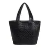 Bolso de Mano de Gran Capacidad para Mujer 2026 Otoño/Invierno Nuevo Versátil Bolso para el Trabajo Bolso de Hombro Bolso Popular de Tendencia Cubo de Este Año