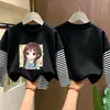 Camiseta de manga larga a rayas de algodón puro para niñas, estilo primavera y otoño, imitación de dos piezas, top de dibujos animados estiloso para niños mayores
