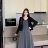 Conjunto de cárdigan casual a rayas para mujer talla grande con top tipo camisola y falda de cintura alta estilo coreano