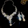 Aretes Redondos con Tachuelas de Diamante Cuadrado y Cadena Plateada, Cadena de Suéter Estilo Corte Vintage Francés, Exquisito Juego de Joyería de Alta Gama