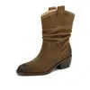 Botas femininas de couro estilo western com acabamento desgastado, modelo novo, couro legítimo, bico quadrado, salto médio grosso, de calçar, botinhas estilo vintage